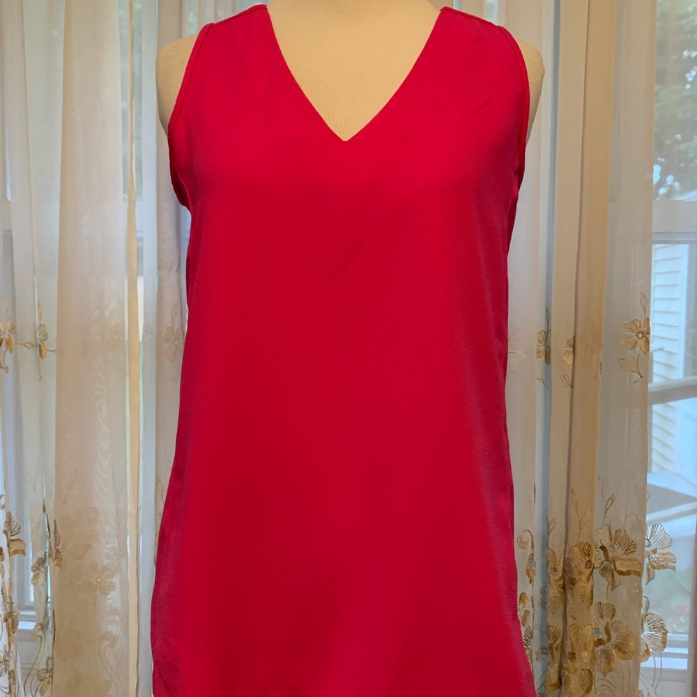 J CREW ladies Fuchsia pink poly pull over V Neck tank top size 00  NWT